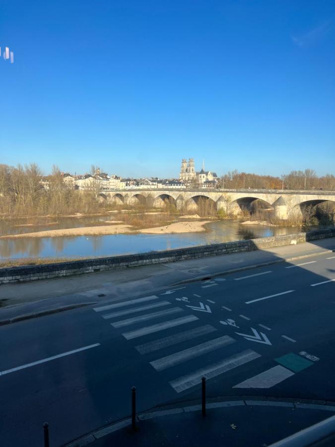 Cosy Loire, T2 Neuf, Front De Loire ,Vue Cathedrale,5Min A Pied Centre Ville Et Parking Prive Orlean Zewnętrze zdjęcie